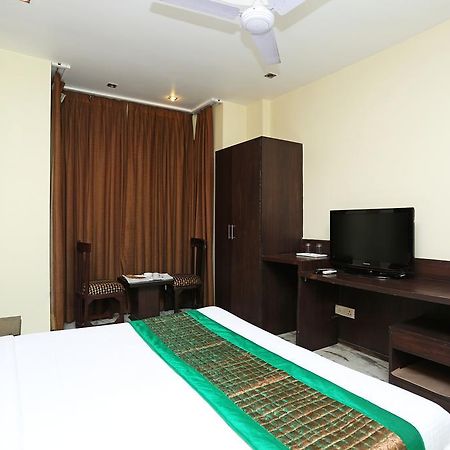 Oyo Rooms, Cyber Park Gurgaon Bagian luar foto